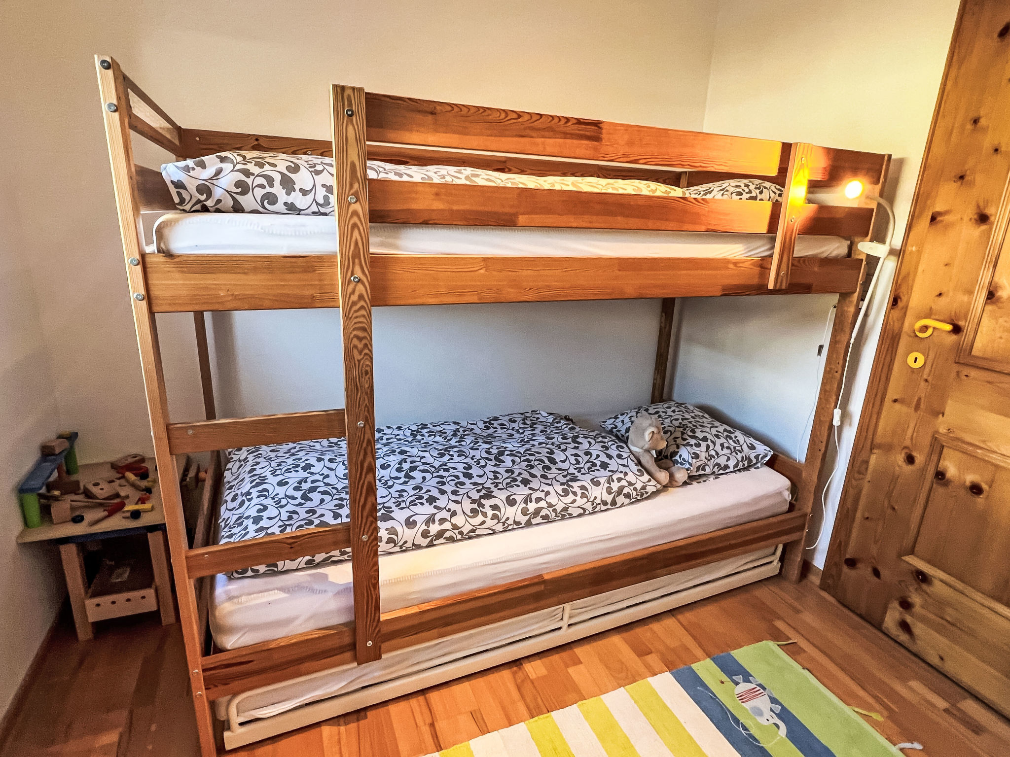 Blauer Elefant-Binnen