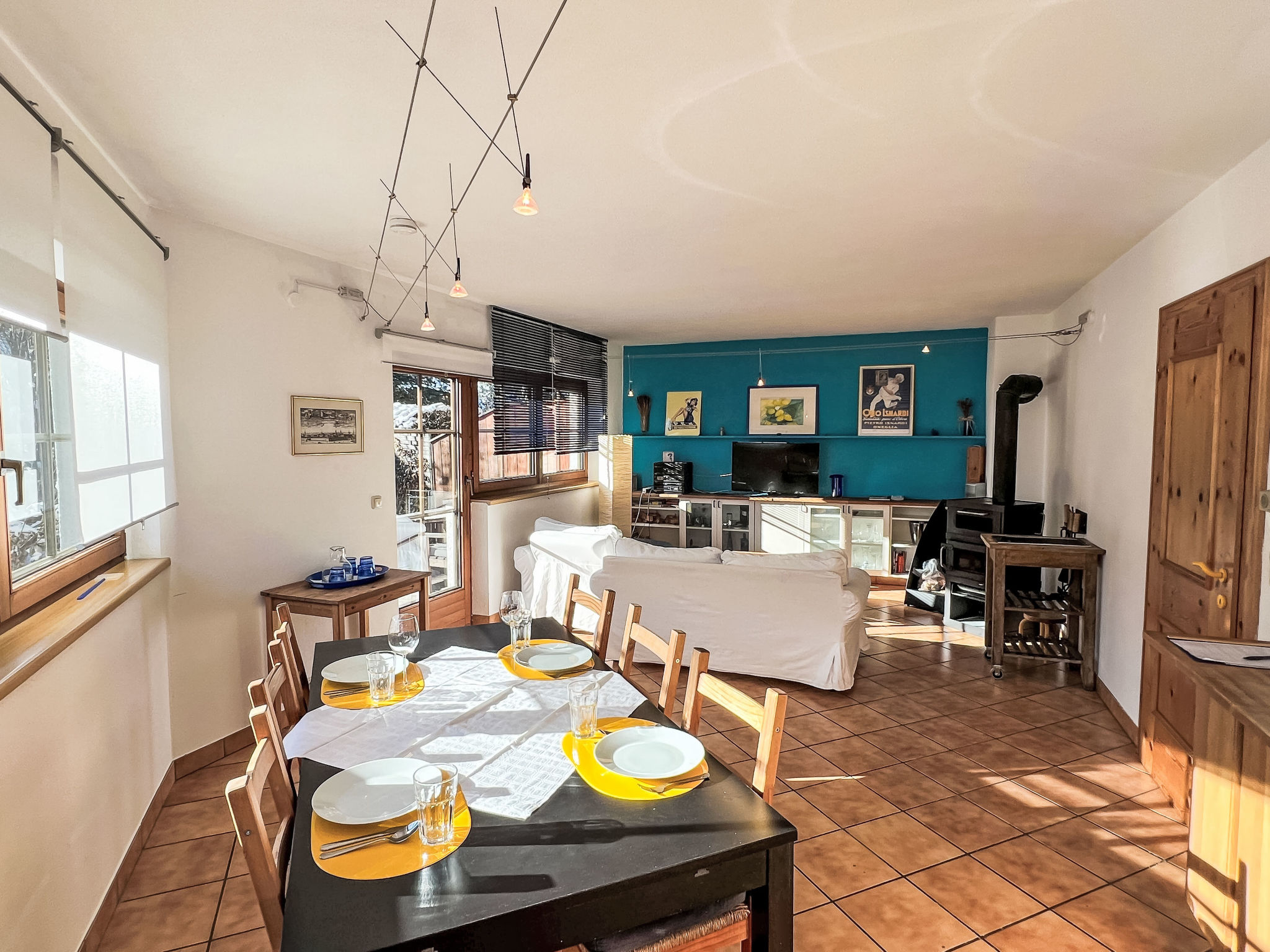 Blauer Elefant-Binnen