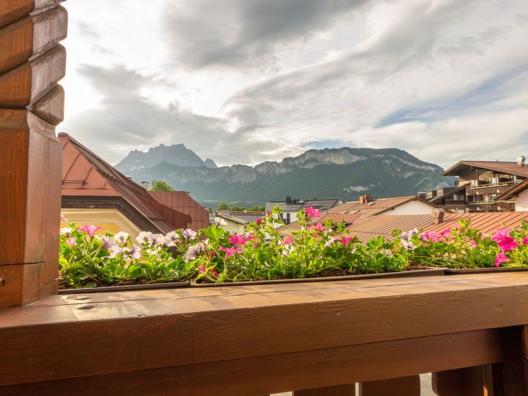 Op 700m van de piste: ruim appartement in centrum Sankt Johann in Tirol in Sankt Johann in Tirol