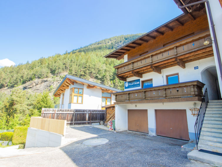 5-persoons vakantiehuis Plattner met open haard in Ötz in Ötztaler Alpen