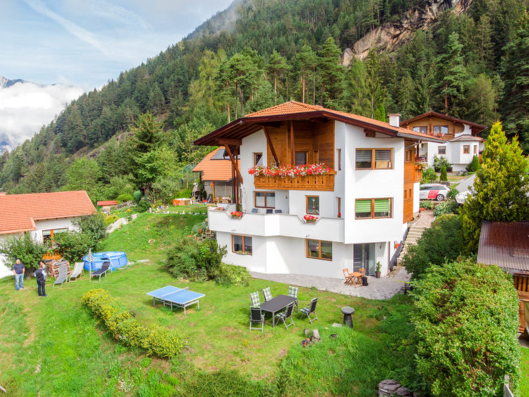 Modern appartement Mundlers Hoamatl Top 3 in Ötz voor 6 personen in Ötztaler Alpen