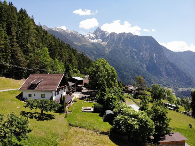 Bergzicht en rust in ruim appartement in Ötz in Ötztaler Alpen