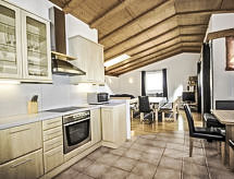 Maison Dialer