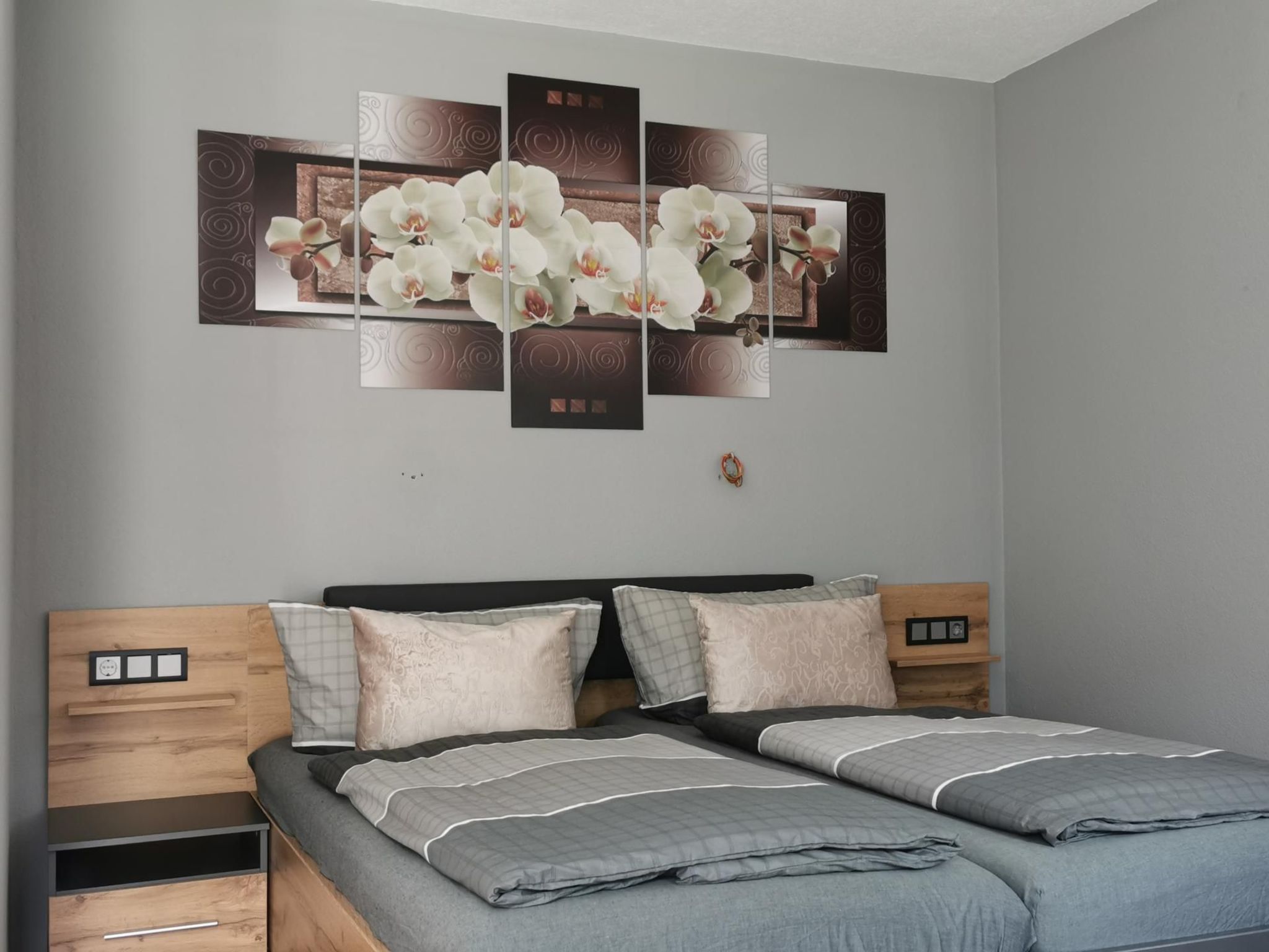 Frischmann Klaudia-Drinnen