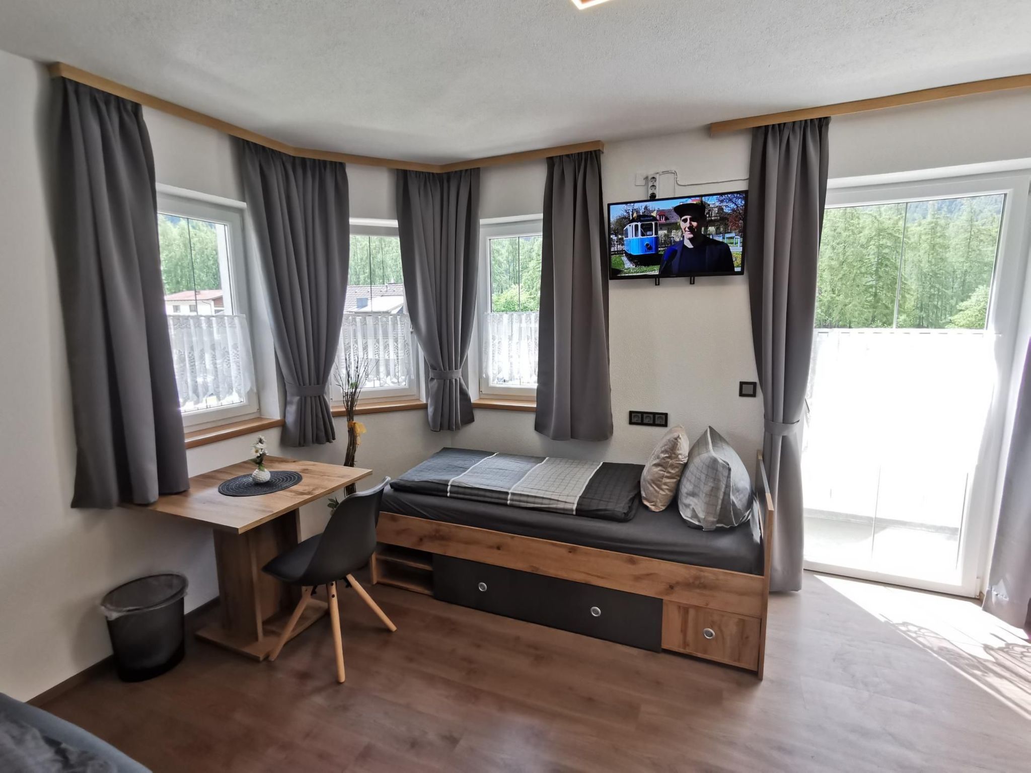 Frischmann Klaudia-Drinnen