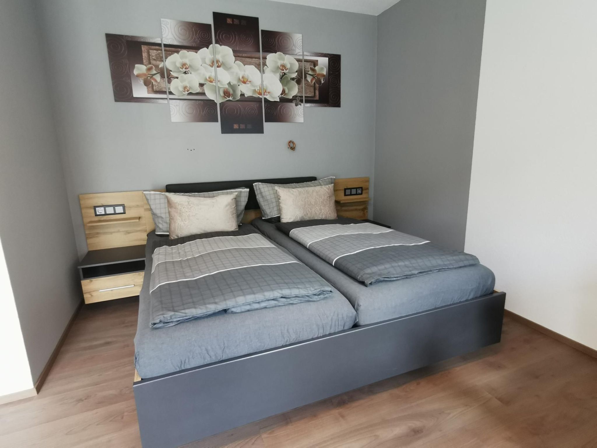 Frischmann Klaudia-Drinnen