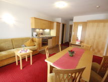 Centraal gelegen appartement in Längenfeld met zwembad en sauna · 4 pers. - thumbnail 4