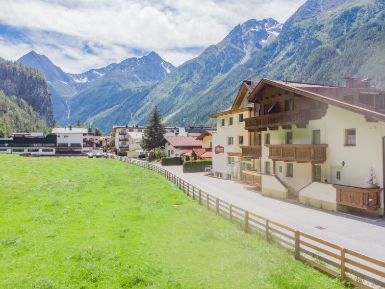 Photo of Falkner in Längenfeld - Austria