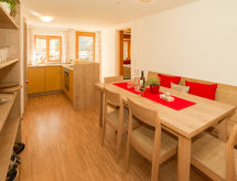 Typ C: Ruim 8-persoons appartement in gerenoveerde boerderij bij Längenfeld - thumbnail 6