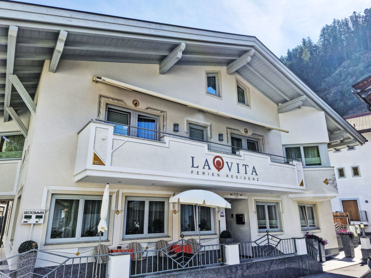 Photo of La Vita