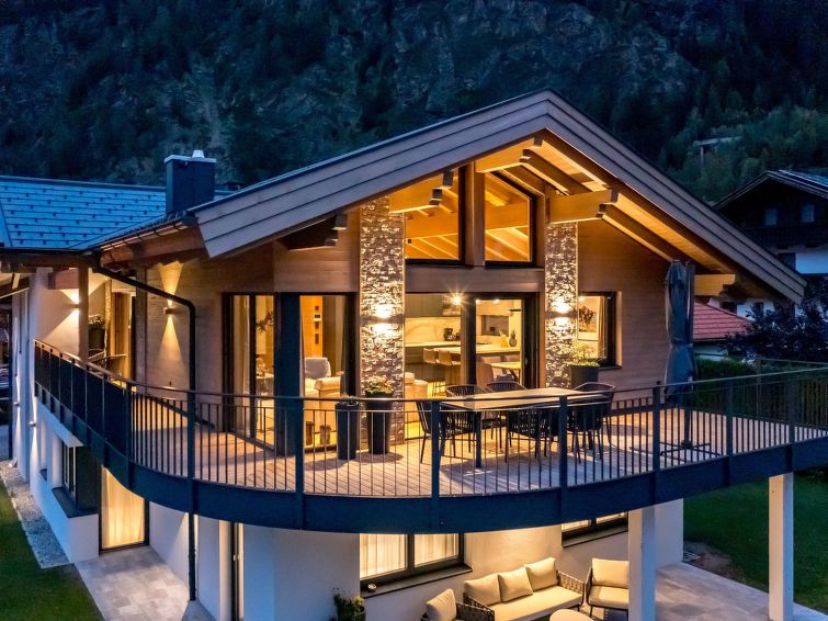 Alpenchalet Tirol Chalet in Langenfeld