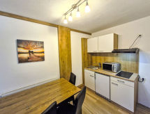 Knusse vakantiewoning voor 4 in Huben, vlakbij meer en skipiste - thumbnail 2