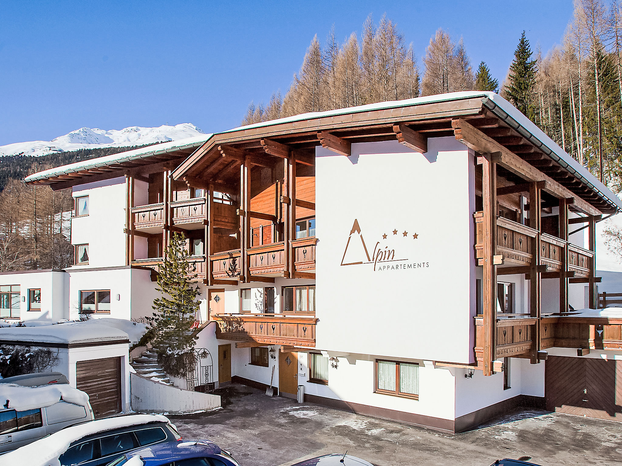 Photo of Alpin