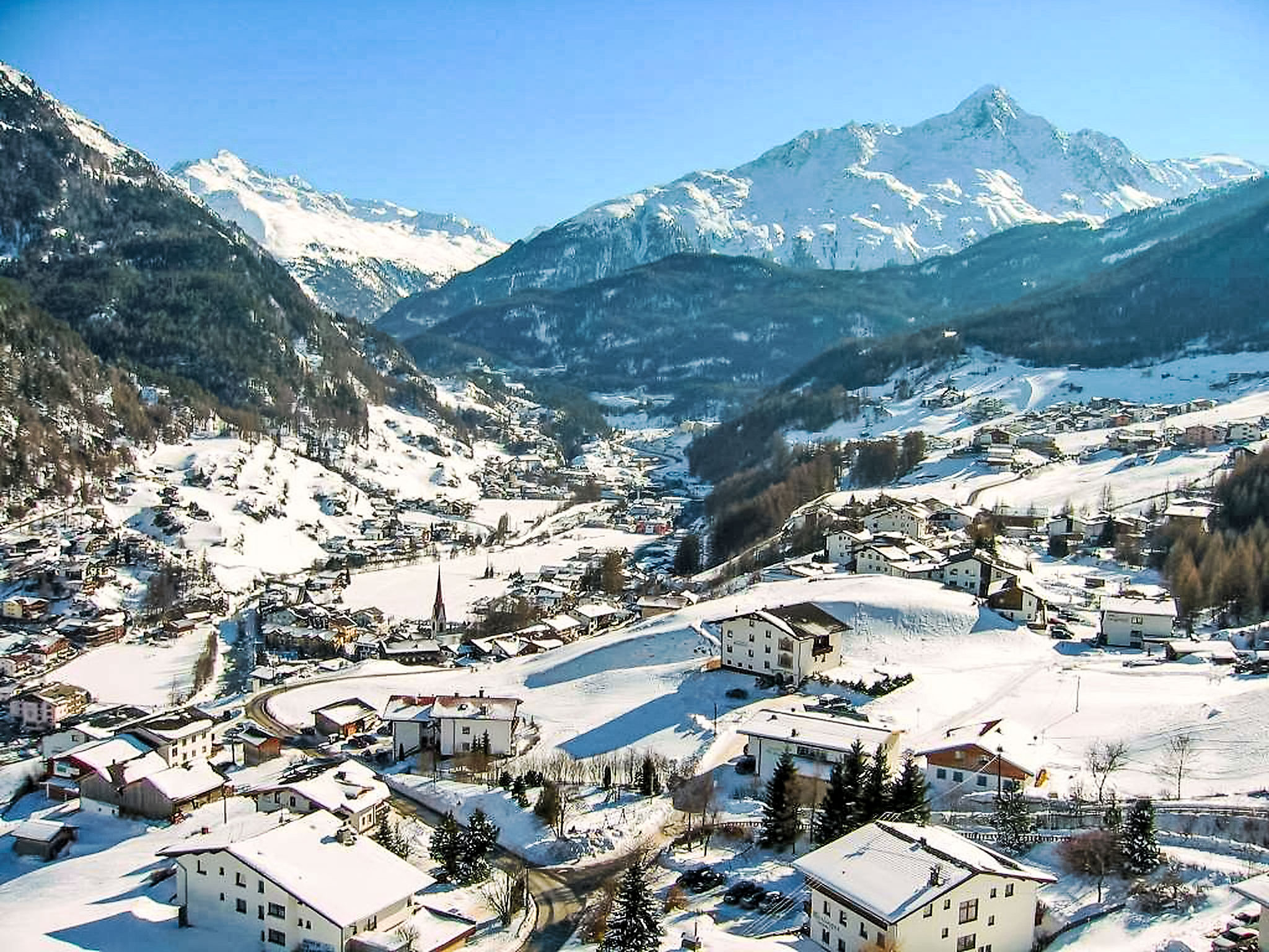 Photo of Alpin