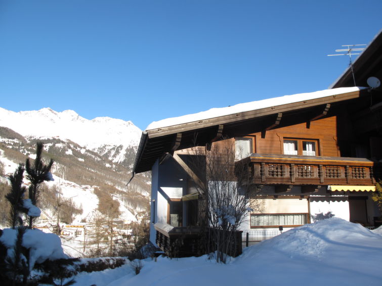 Search and Stay destination Sölden, Tirol - Austria from AU$ 308. Pult