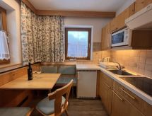 Knus appartement in Sölden met uitzicht op bergen en skipiste op 1 km - thumbnail 4