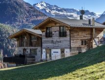Semesterhus The Peak