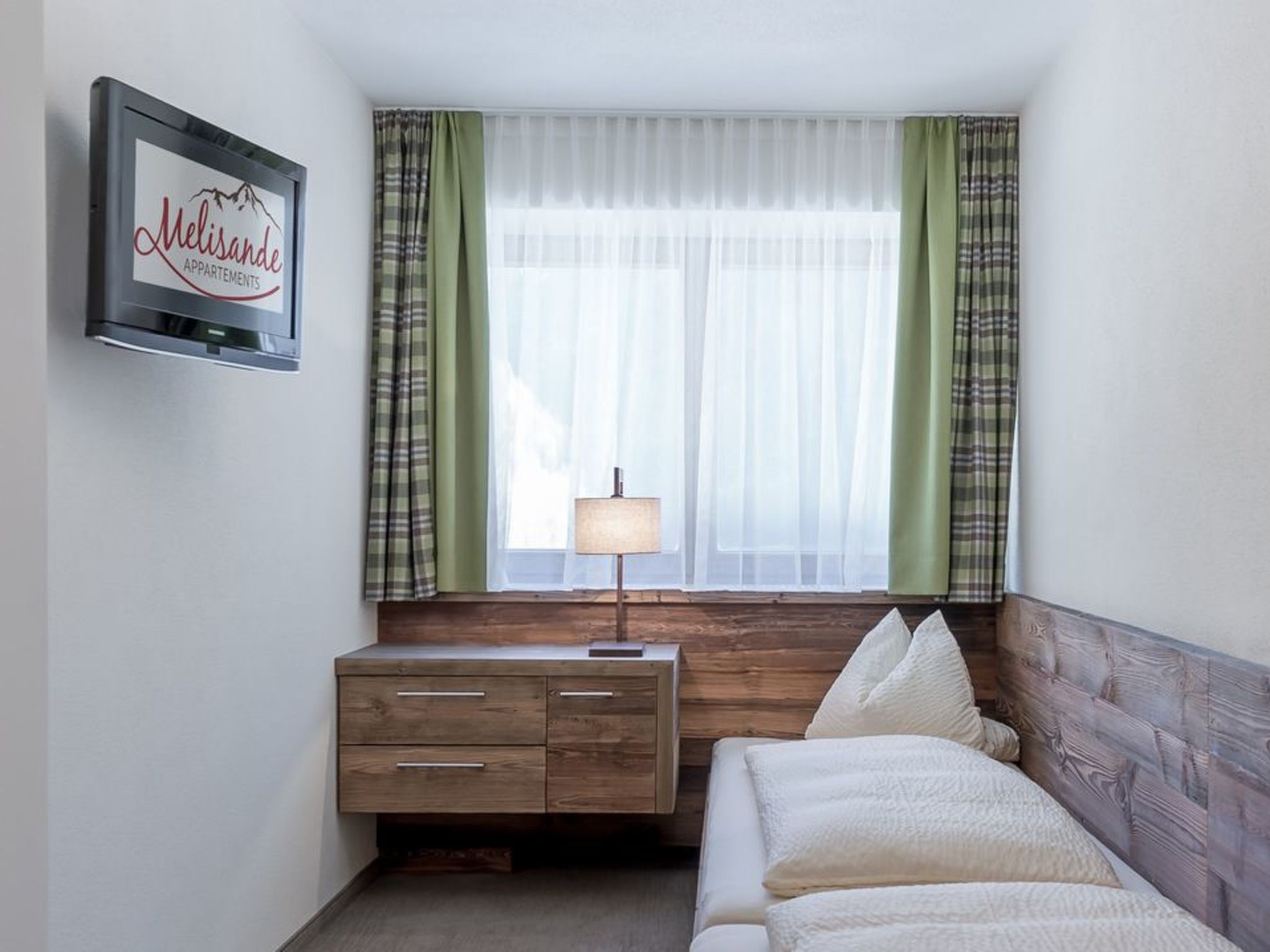 Photo of Melisande 1