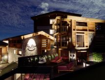 Chalet Black Stone in Sölden: Luxe aan de piste met panoramisch uitzicht - thumbnail 4
