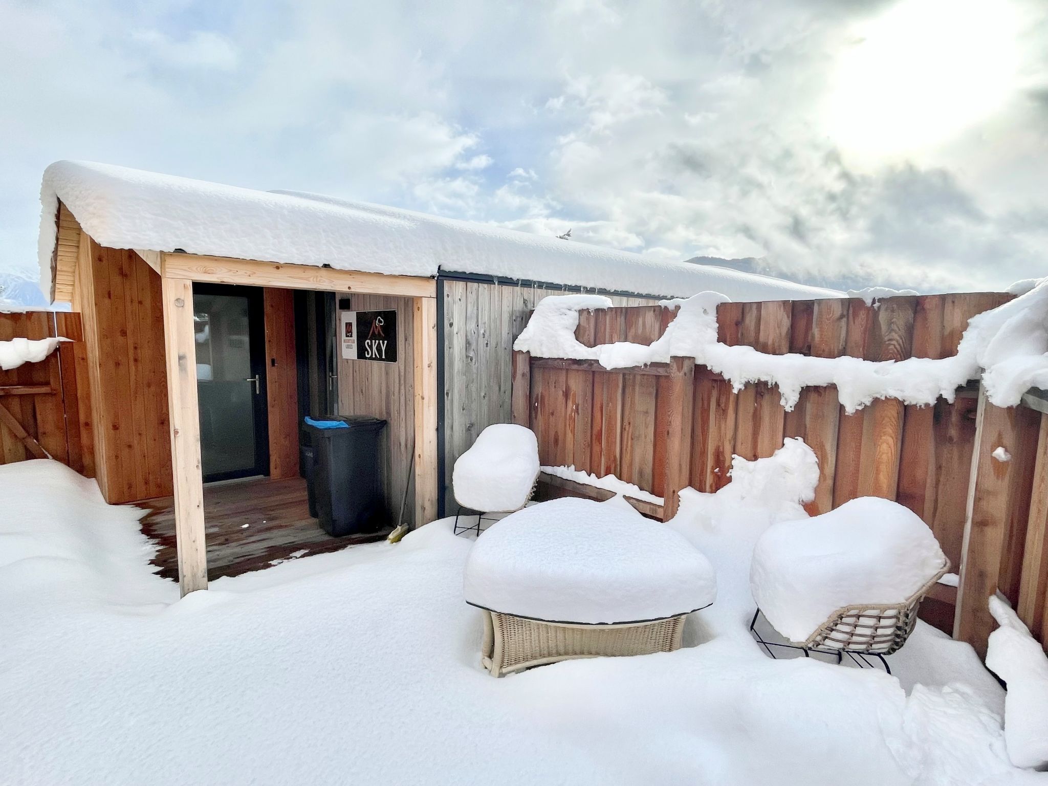 Sky-Chalet-Dehors