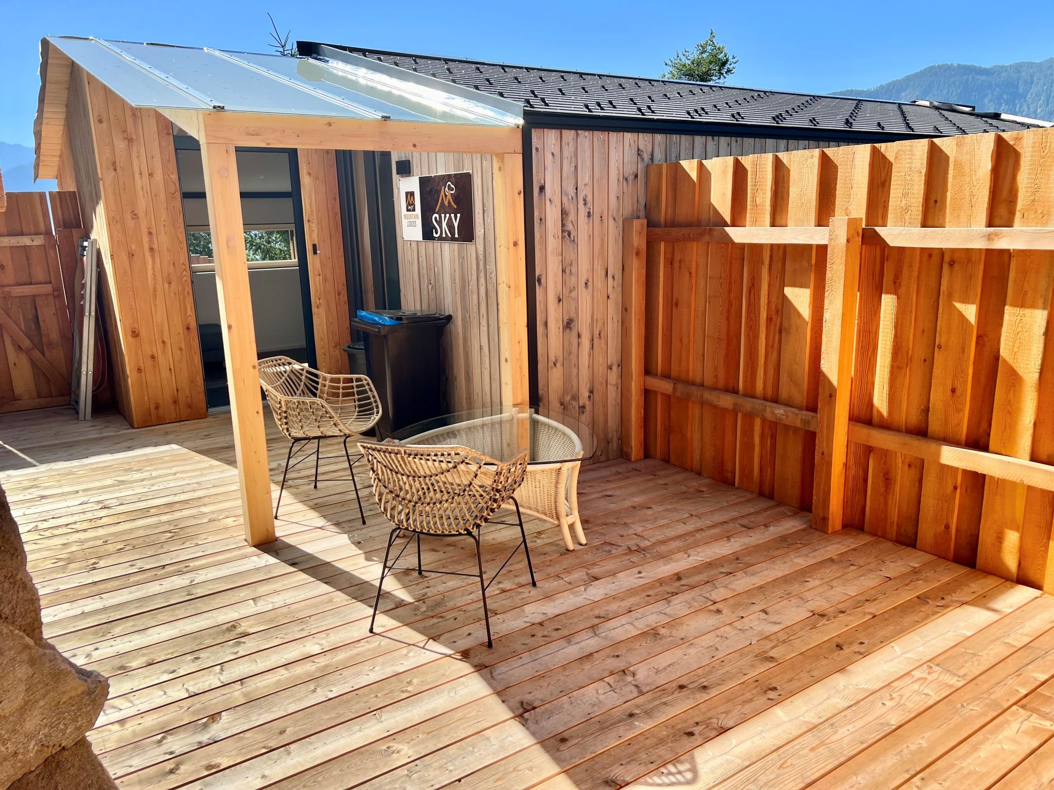 Sky-Chalet-Dehors