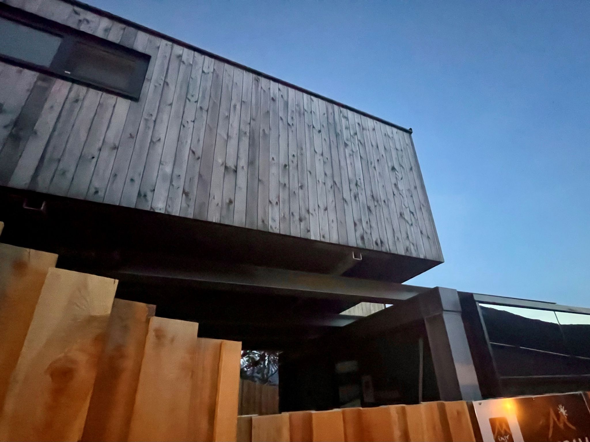 Sky-Chalet-Dehors