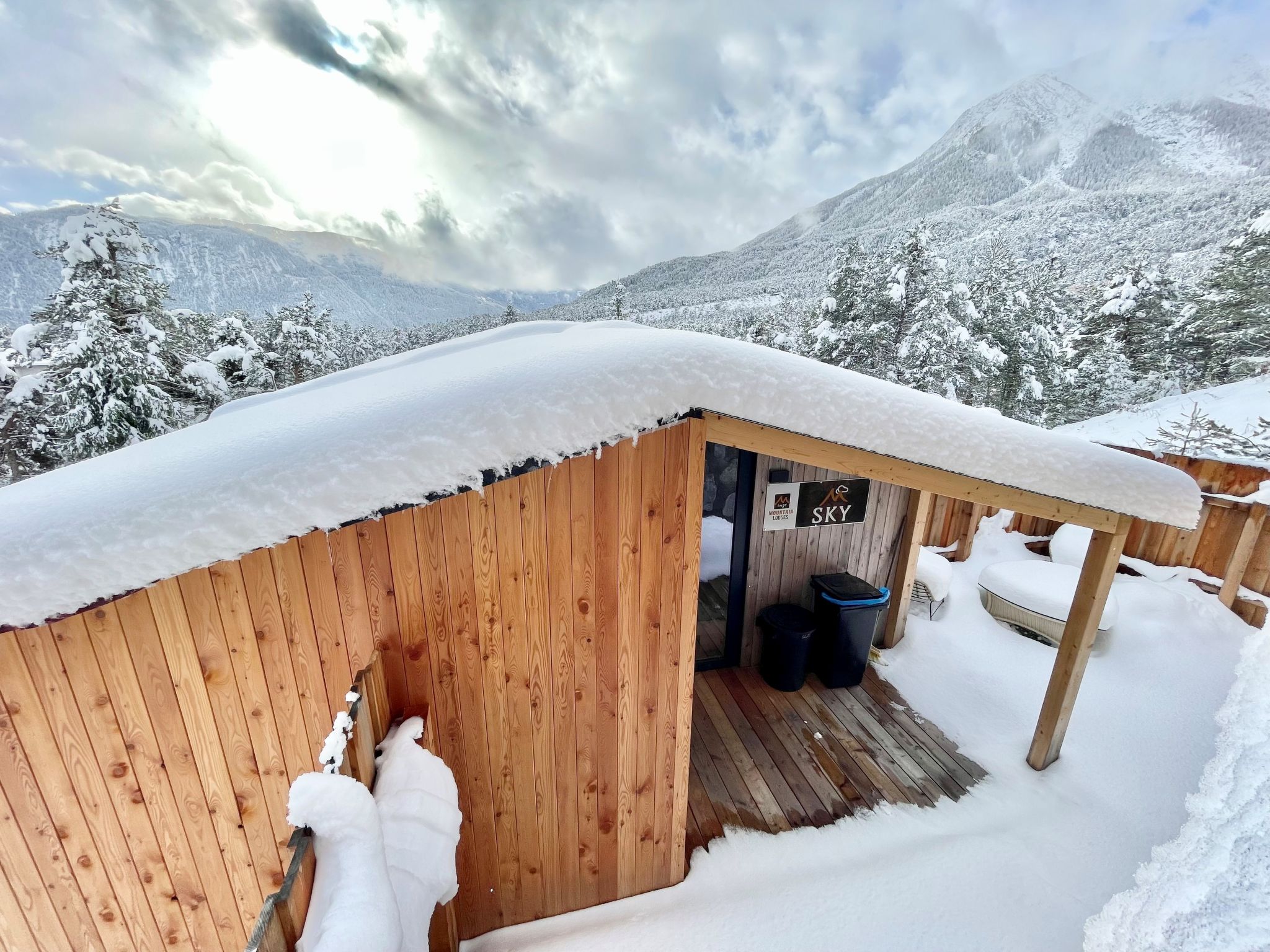 Sky-Chalet-Dehors