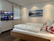 Villa Renate: Modern vrijstaand chalet bij Landeck met zwembad en bergzicht - thumbnail 5