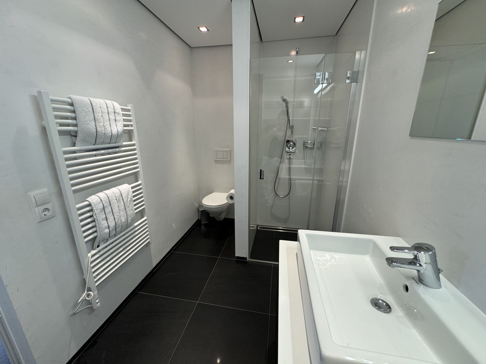 Villa Renate: Modern vrijstaand chalet bij Landeck met zwembad en bergzicht - foto 24