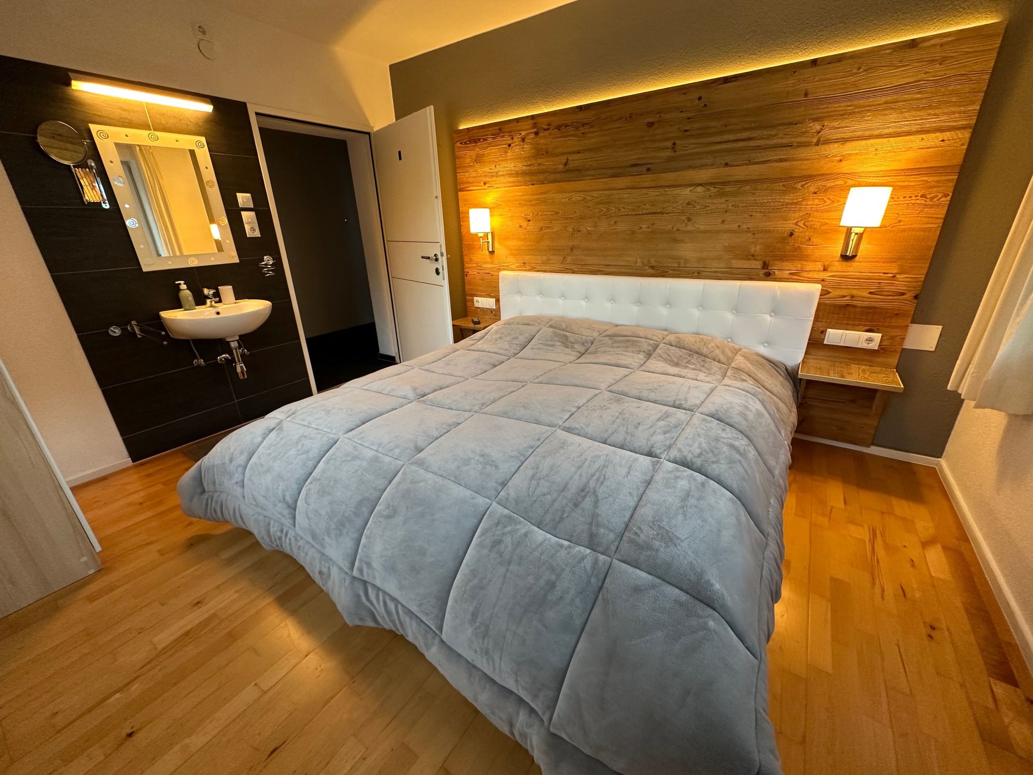 Komfortables Ferienhaus in Landeck mit Pool-Binnen