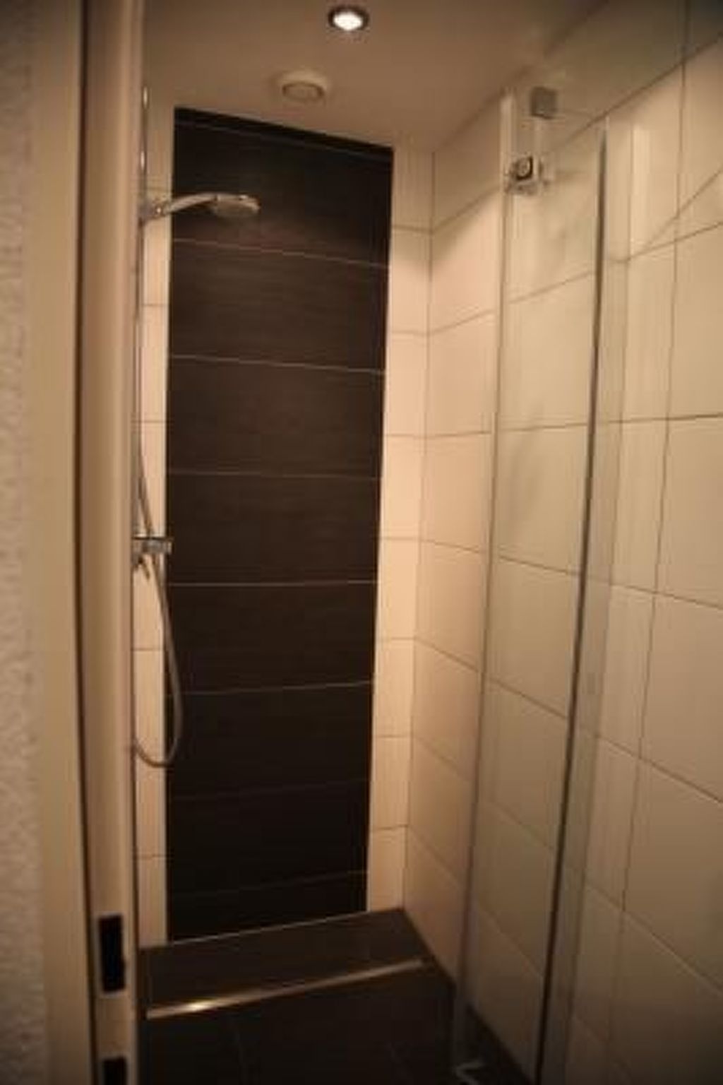 Komfortables Ferienhaus in Landeck mit Pool-Binnen