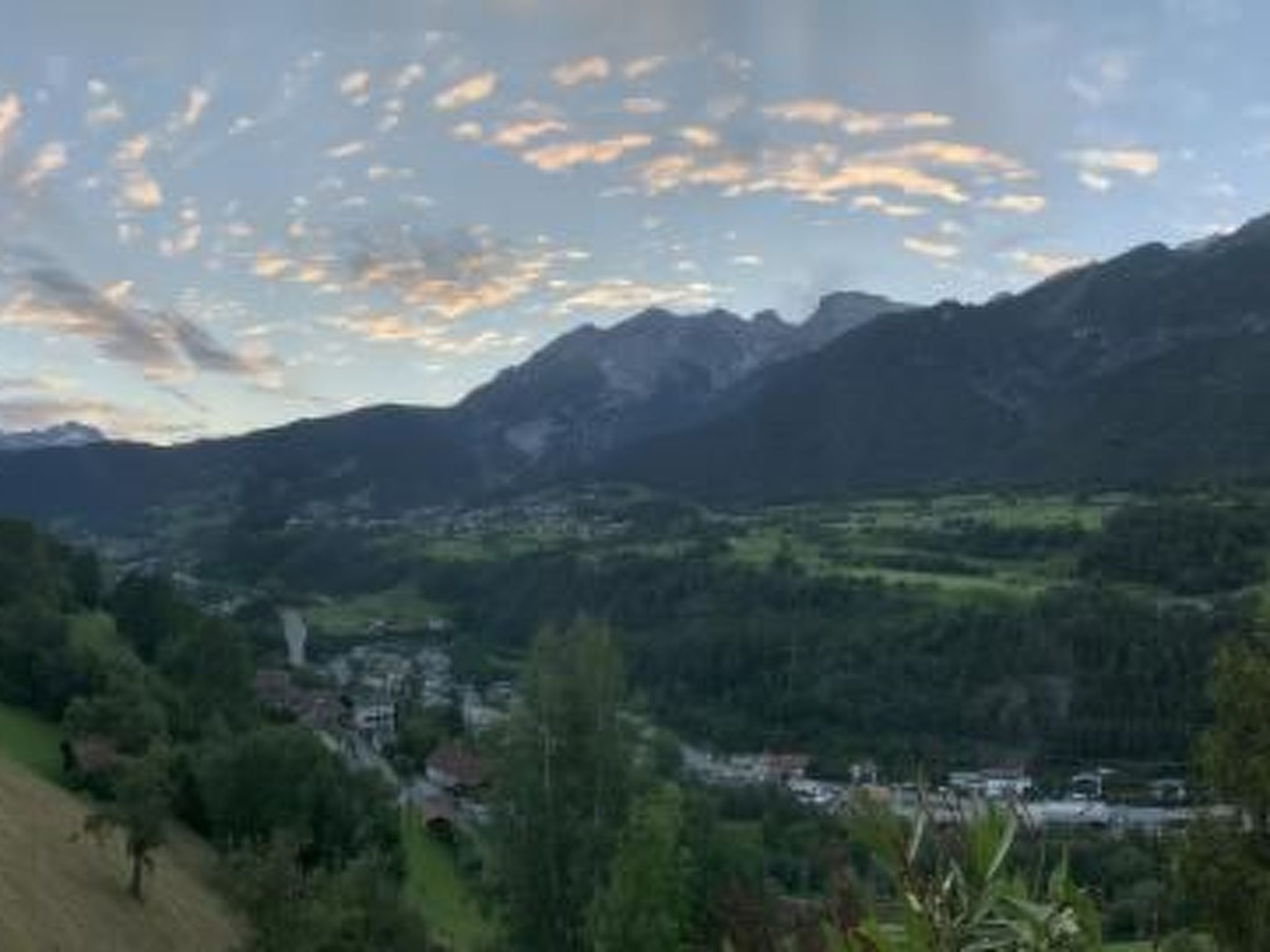 Komfortables Ferienhaus in Landeck mit Pool-Binnen