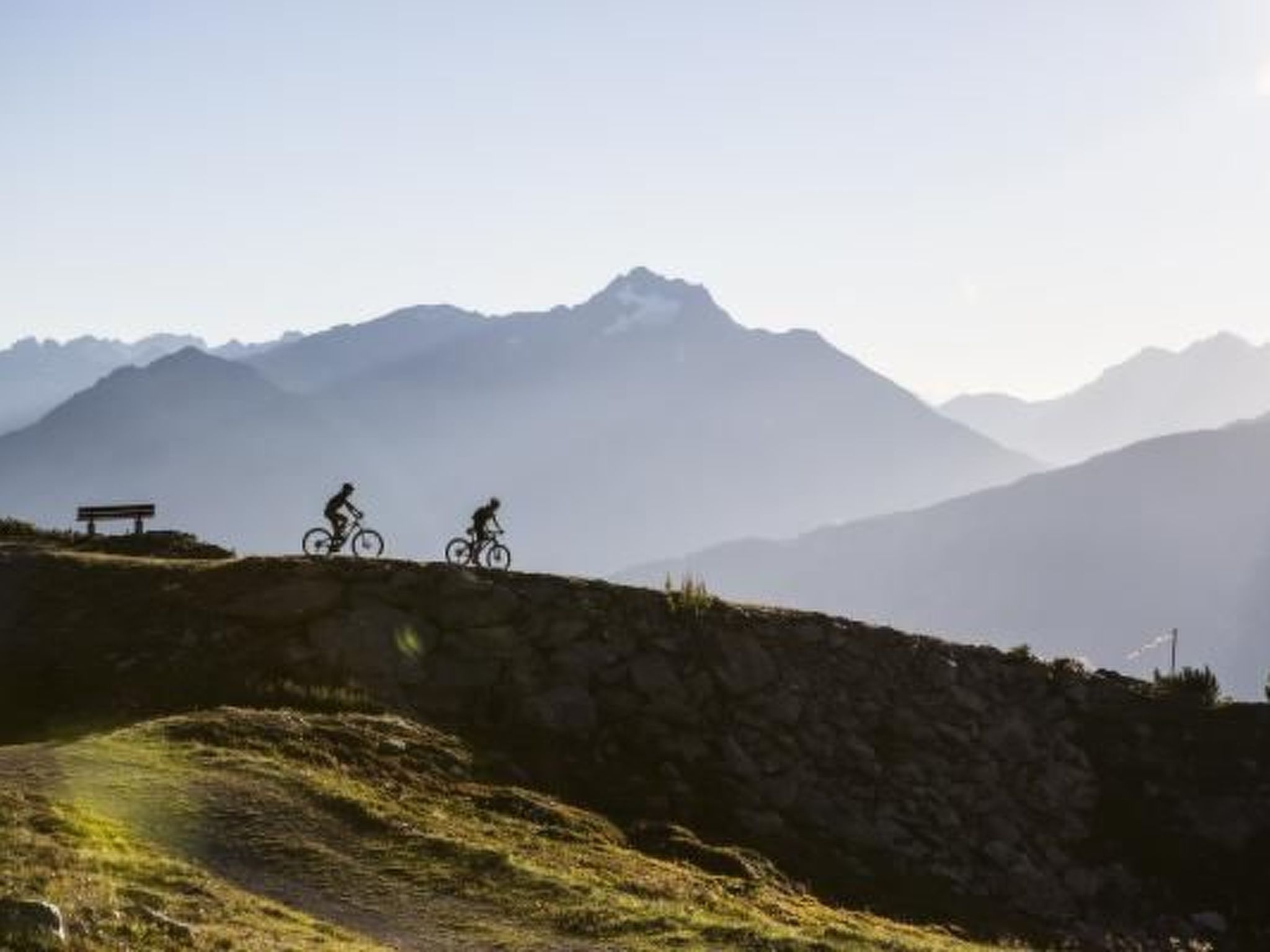 Komfortables Ferienhaus in Landeck mit Pool-Binnen