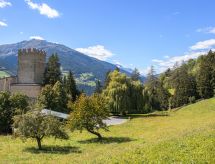 Feriebolig Burg Biedenegg mit Schlosscafé