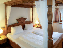 Feriebolig Burg Biedenegg mit Schlosscafé