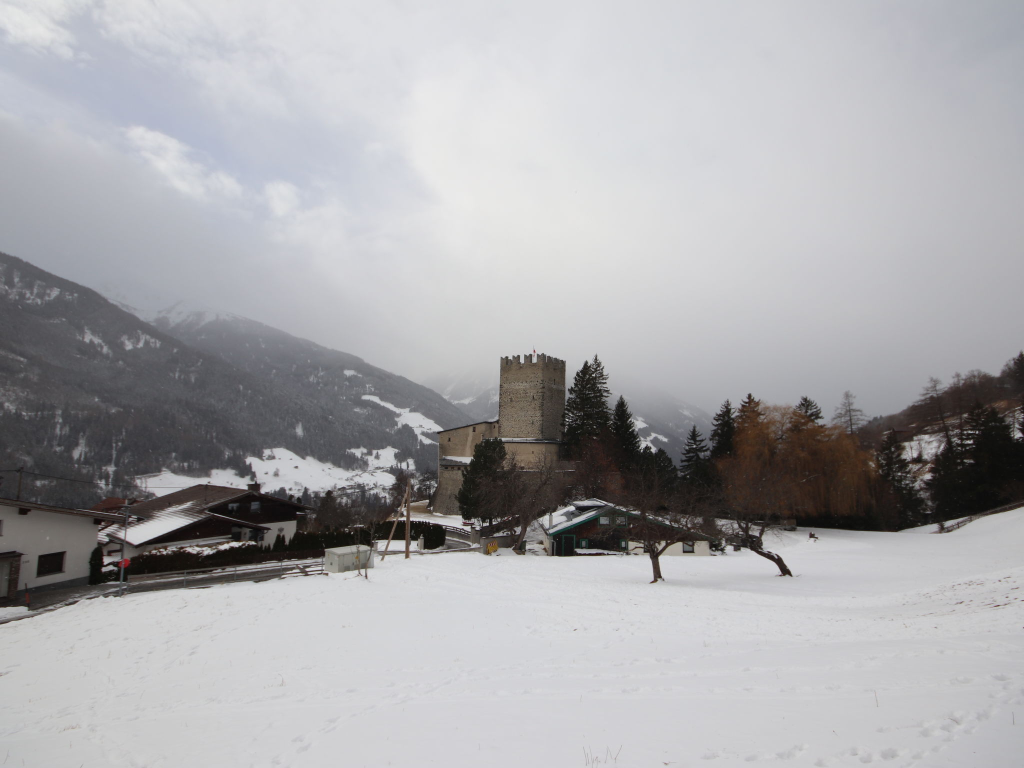 Burg Biedenegg, Sigwein-Outside