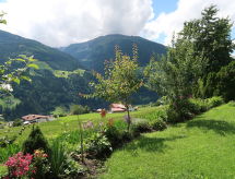 Rustiek appartement Vroni in Fliess, vlakbij skigebied en wandelparadijs - thumbnail 3