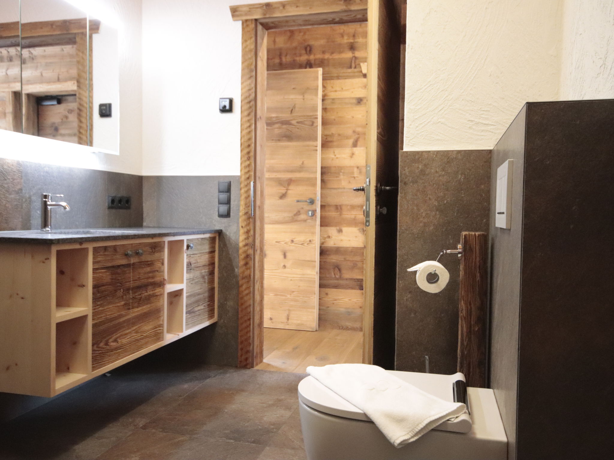 Chalet Ebenholz-Binnen