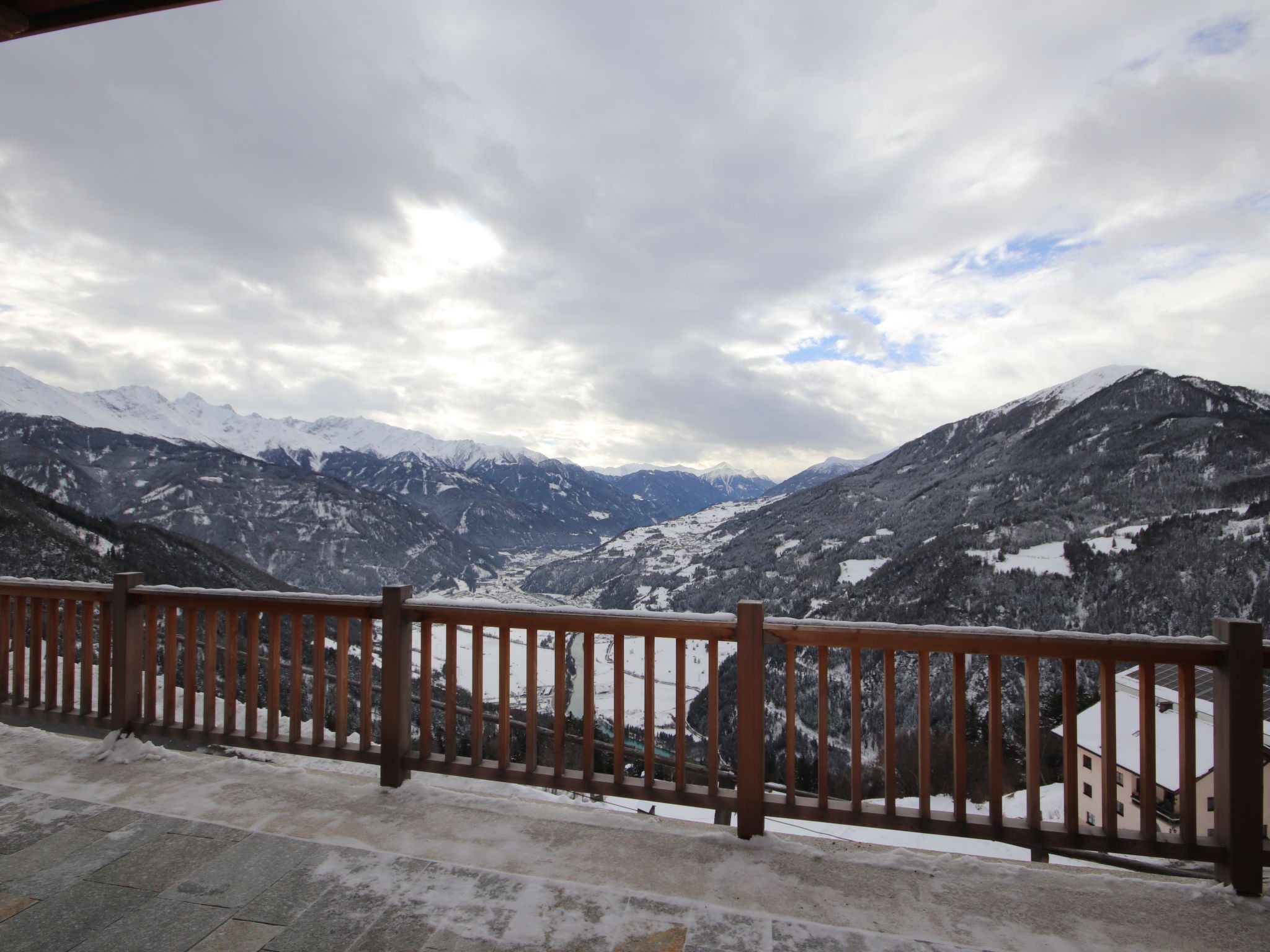 Chalet Ebenholz-Buiten