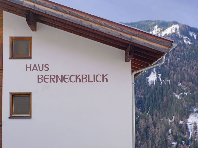 Slide4 - Berneckblick