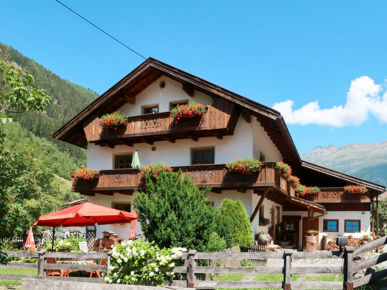 Rustiek appartement Haflingerhof Enzian in Feichten im Kaunertal in Feichten im Kaunertal