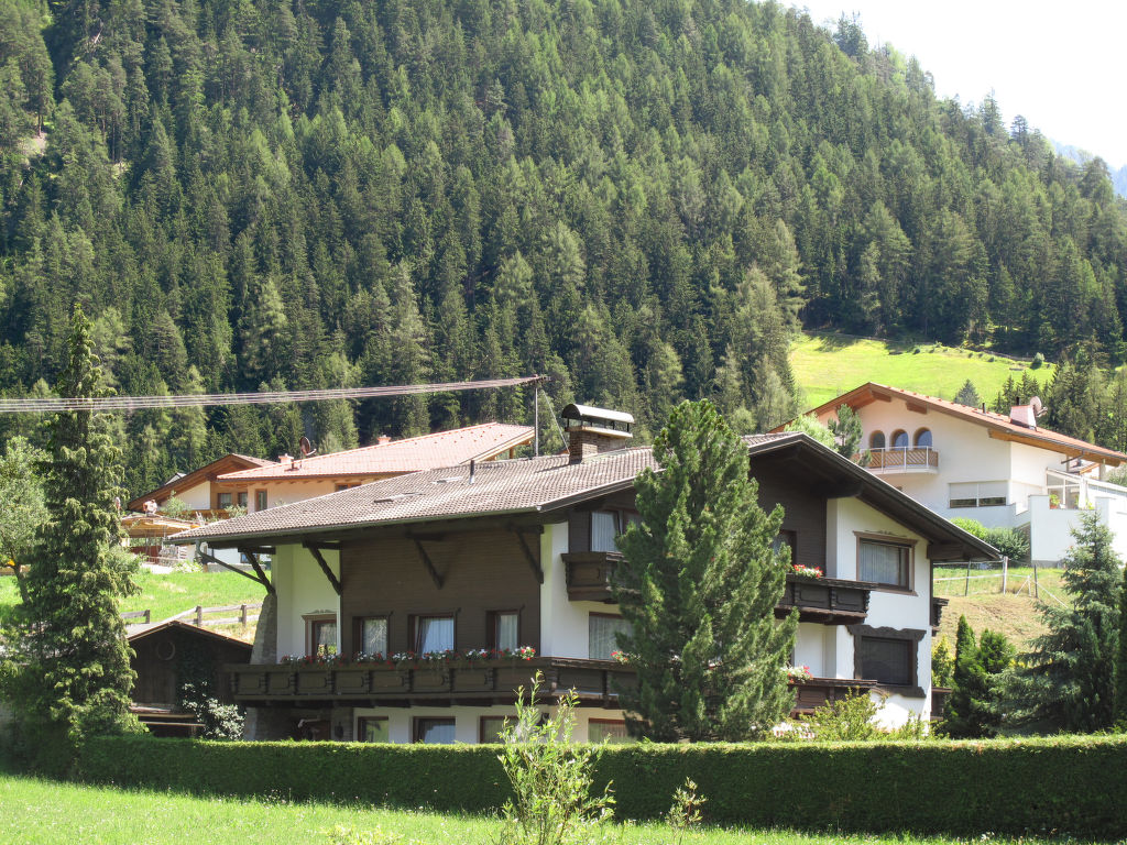 Ferienwohnung Martina (PFD120) Ferienwohnung  Kaunertal