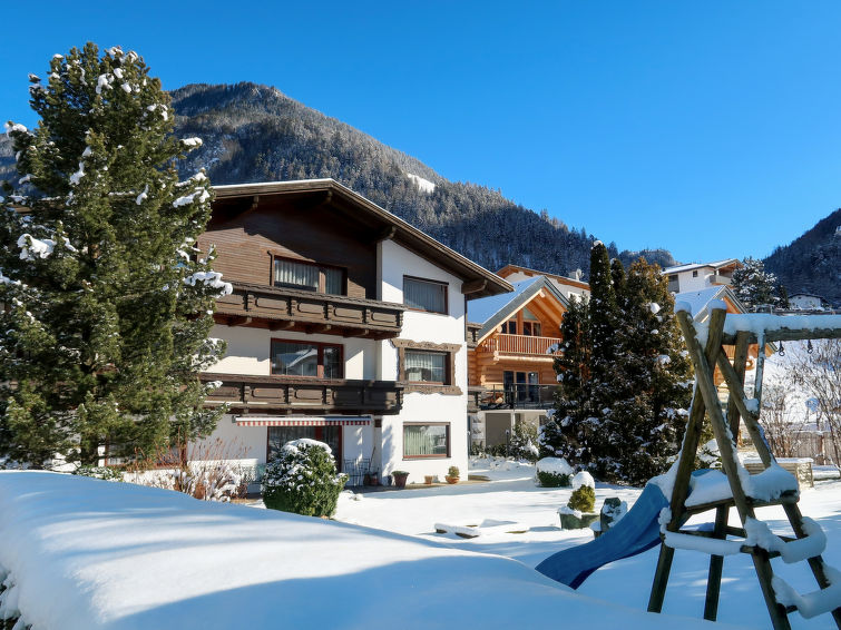 Search and Stay destination Pfunds, Tirol - Austria from AU$ 443. Martina