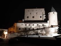 Schloss Naudersberg 2: sprookjesachtig appartement direct aan de piste in Tirol - thumbnail 4
