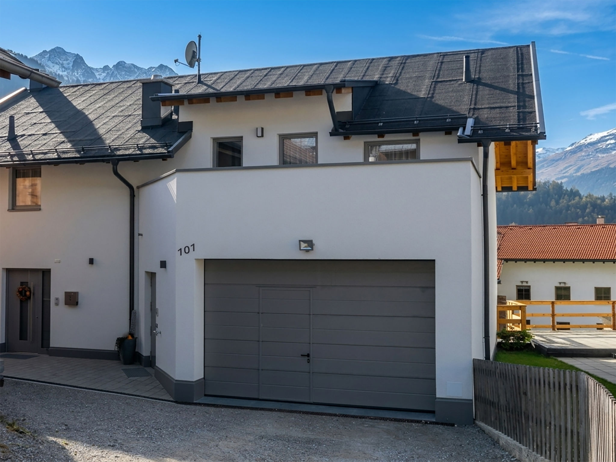 Apartment Bergkristall - Outside