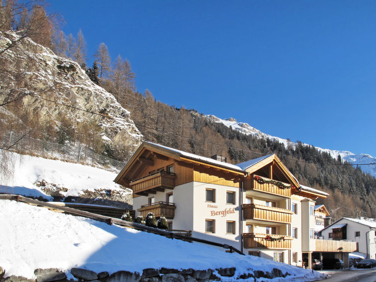 Search and Stay destination Gemeinde Spiss, Tirol - Austria from AU$ 140. Bergfeld