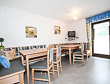 Ruim appartement voor 10 personen in Pians, dichtbij Ischgl en St. Anton - thumbnail 4