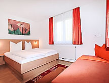 Appartement Schaller: direct aan het meer en de skipiste in See - thumbnail 4