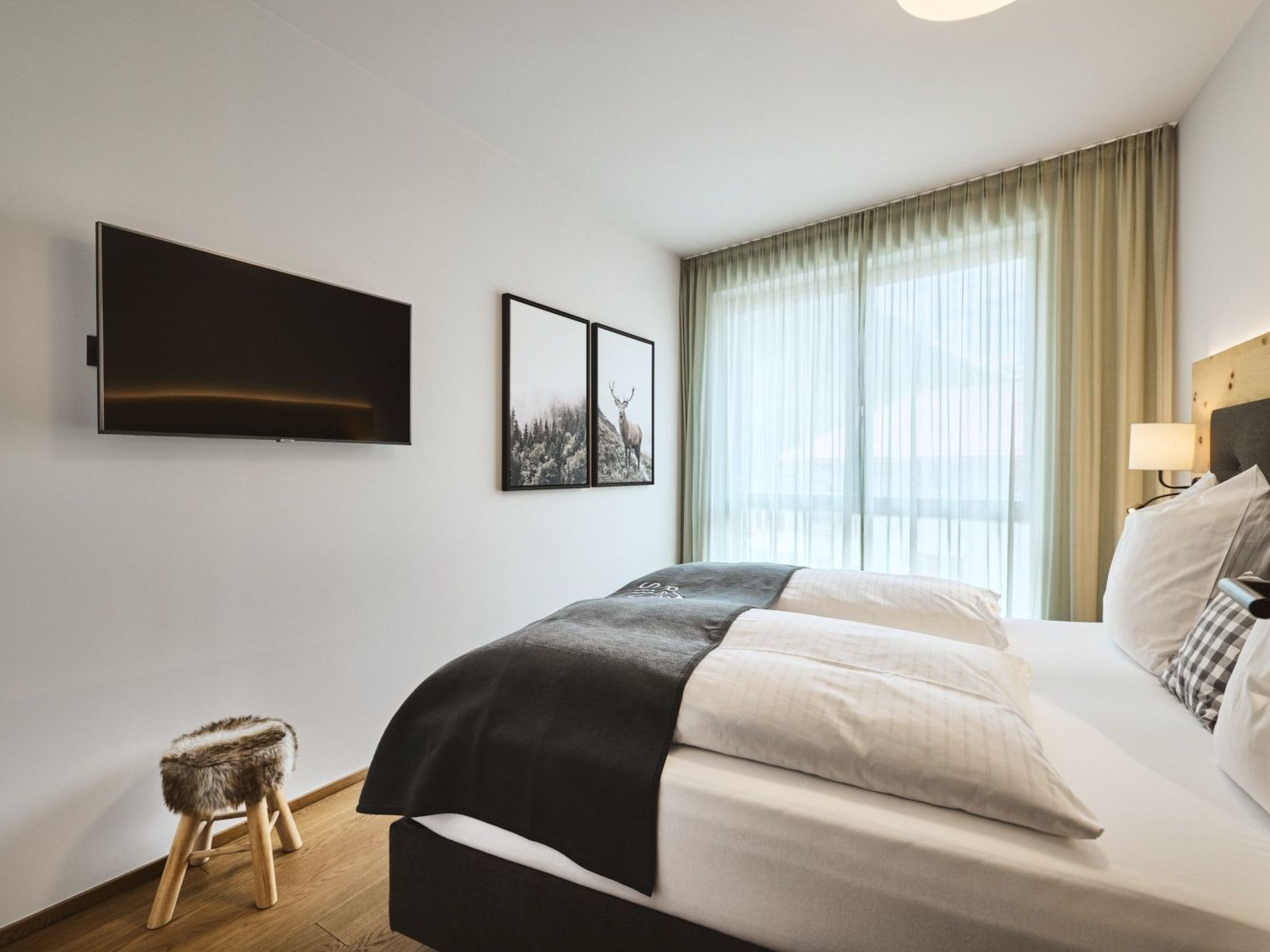 Stillvolle Luxus Wohnung in der Residenz Silvretta-Image-tags.info