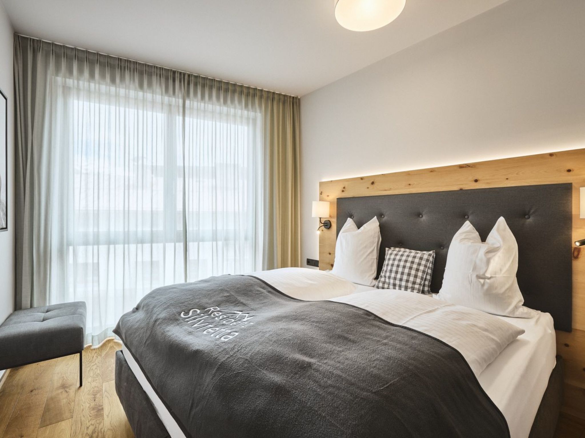 Stillvolle Luxus Wohnung in der Residenz Silvretta-Image-tags.info